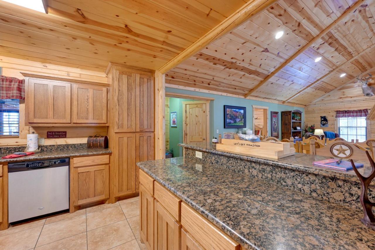 Broken Bow Cabin With Hot Tub And Deck - 4 Mi To Lake! Exterior foto